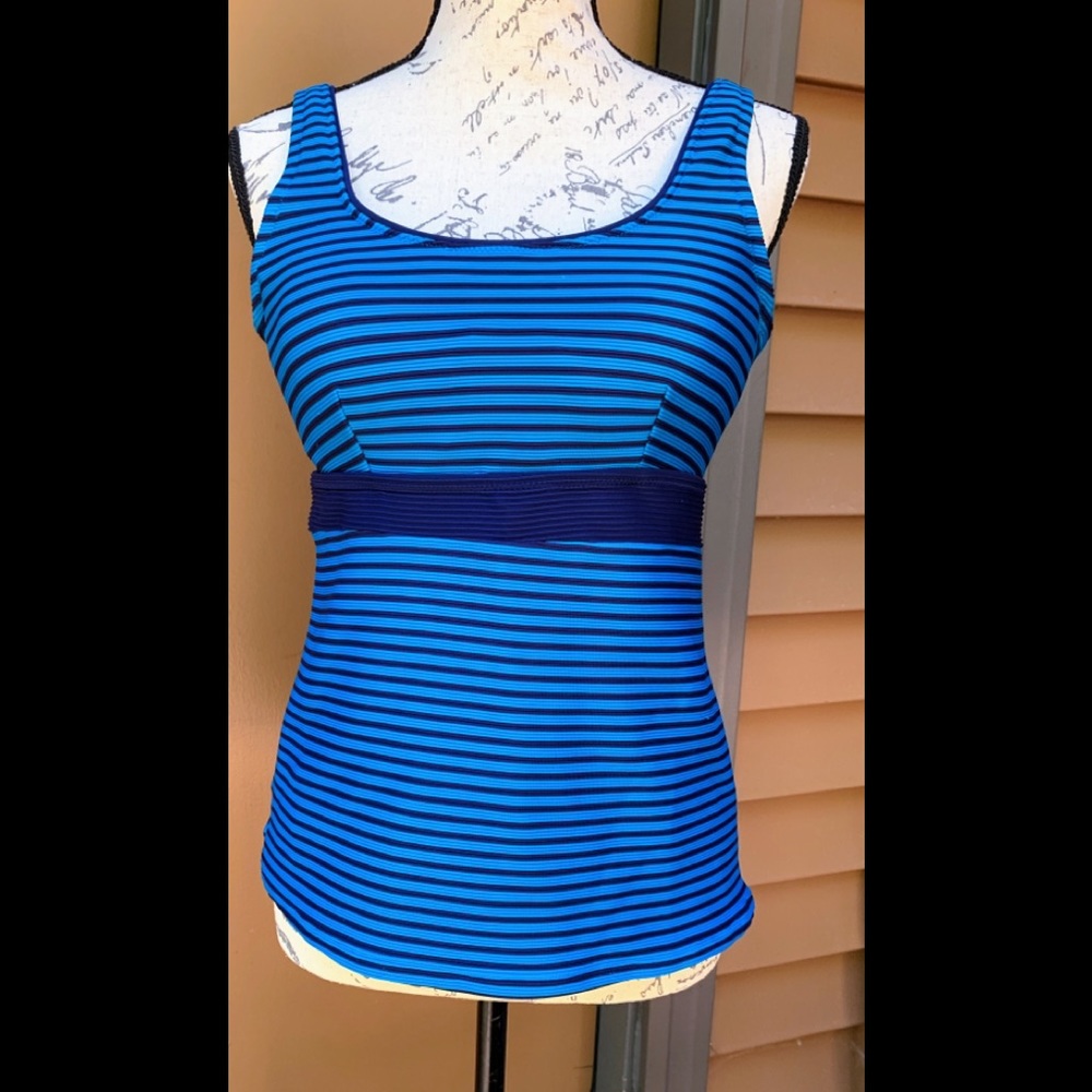 Lands End Womens Tankini Top Size 10 Blue Stripe Tankini. Very Good Condition